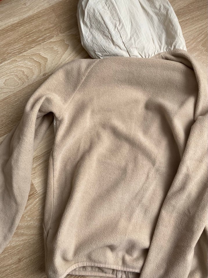 Bej Fermuarlı Kapüşonlu Kadın İnce Mont - Görsel 4