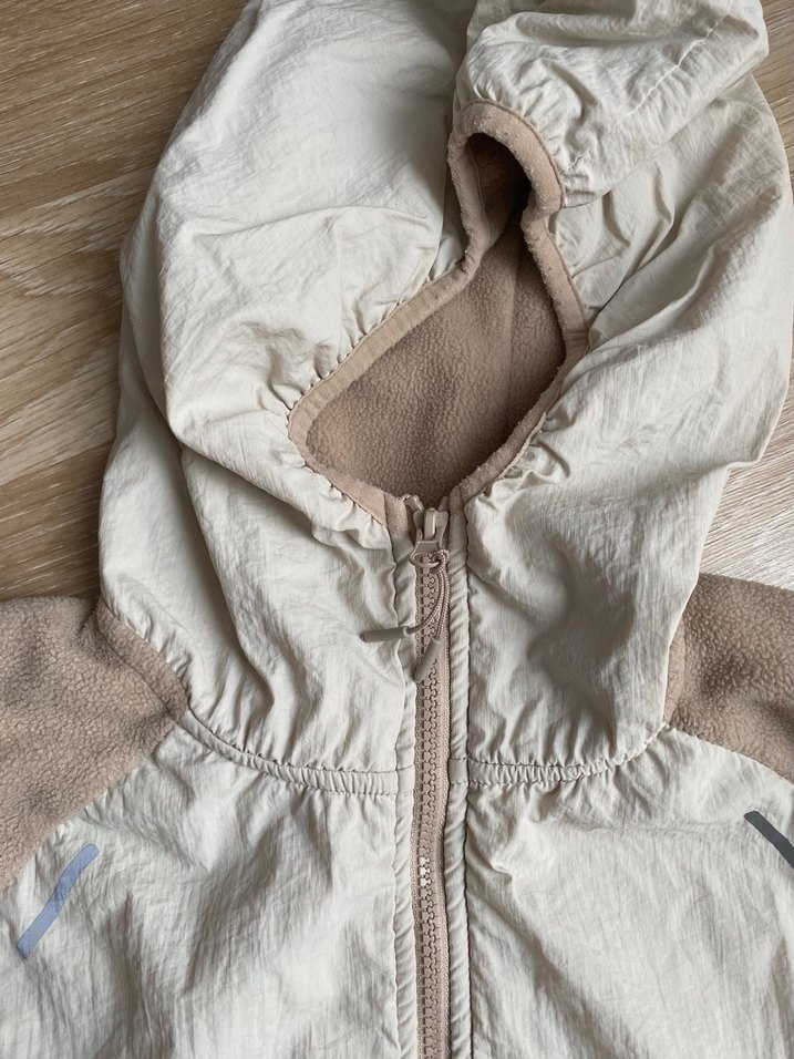 Bej Fermuarlı Kapüşonlu Kadın İnce Mont - Görsel 5