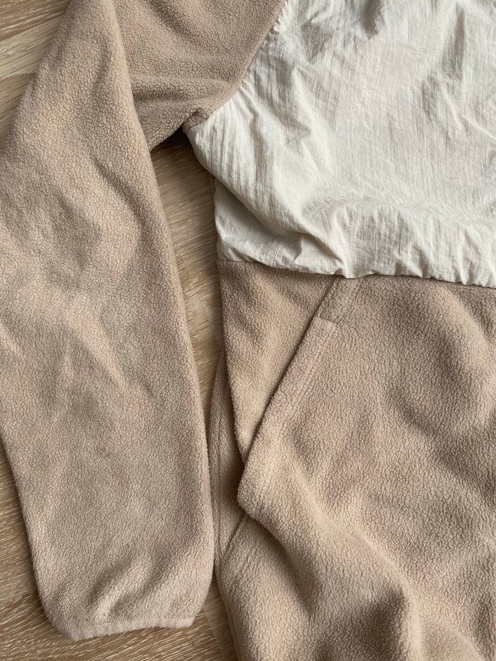 Bej Fermuarlı Kapüşonlu Kadın İnce Mont - Görsel 3