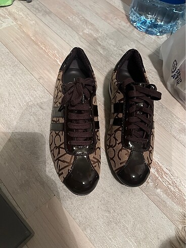 Calvin Klein Sneakers