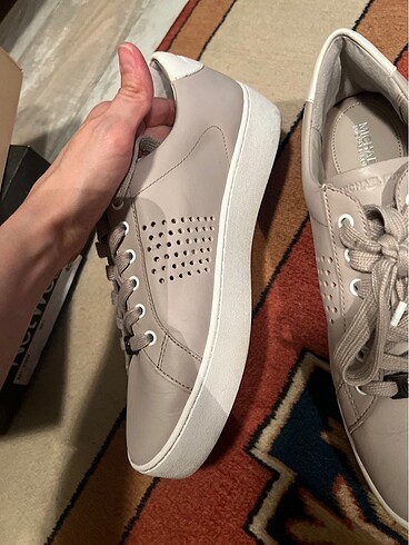 41 Beden Michael Kors (MK) Sneakers