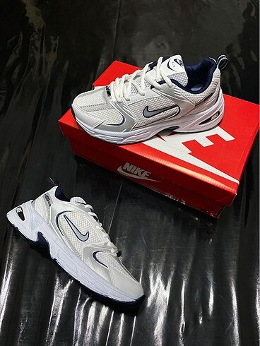 Nike NİKE 530