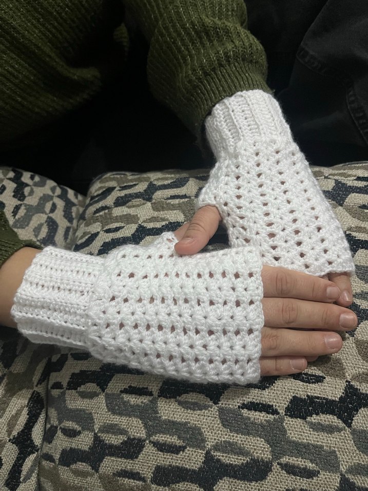 Gri Örgü Kadın Eldiven - Görsel 3