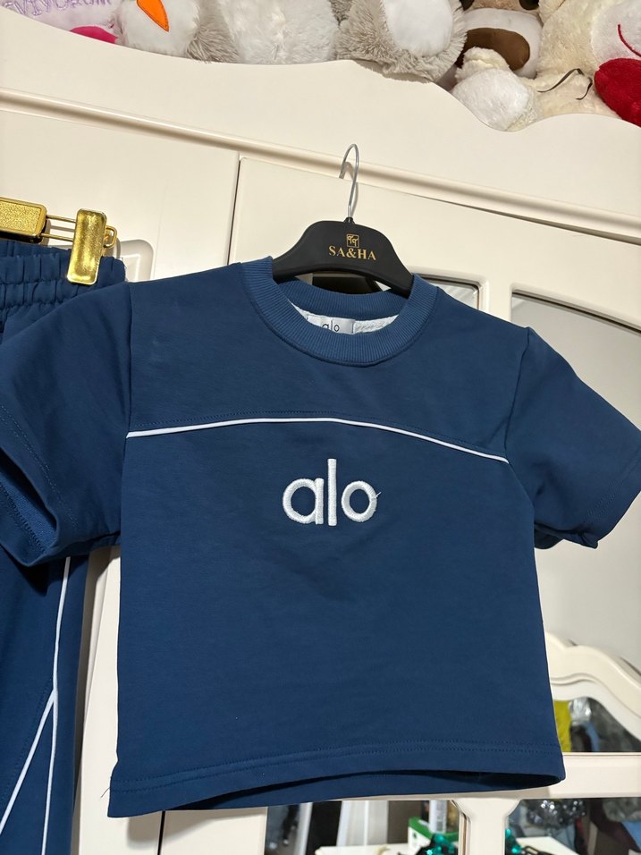 Lacivert Mini Tişört ve Geniş Paça Pantolon Takım - Görsel 4