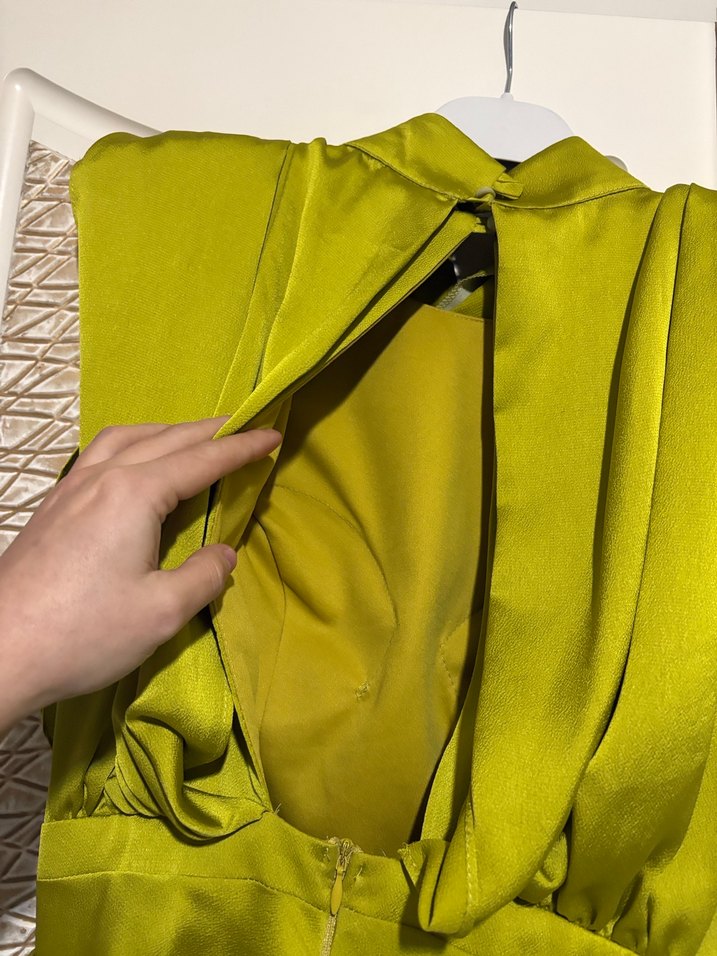 Sarı Parlak Drapeli Uzun Abiye Elbise - Görsel 5