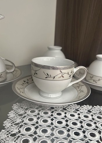 Güral Porselen Modern Klasik Gri Desenli Beyaz Fincan Takımı