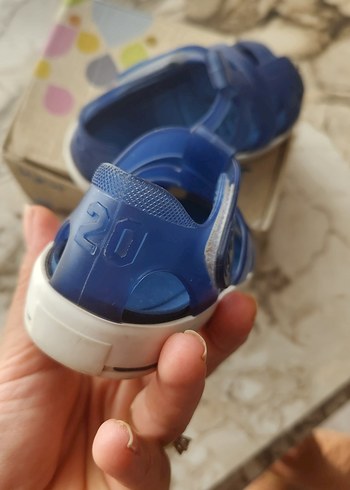 20 Beden Igor Erkek Çocuk Mavi Cırtlı Sandalet