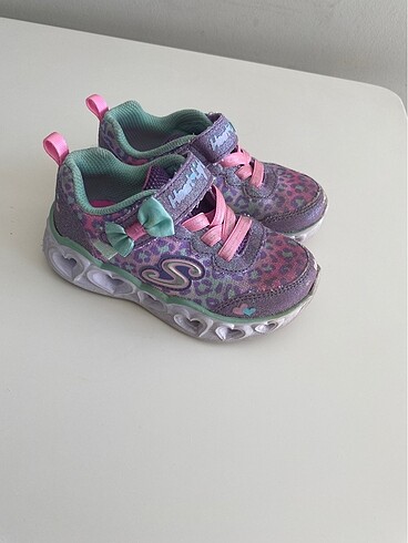 24 Beden Skechers kız çocuk ayakkabı