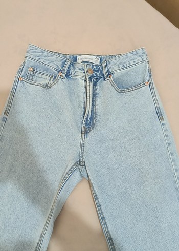 40 Beden Stradivarius D98 Jean açık mavi 40 beden