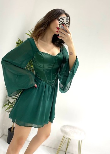 Yeşil Kısa Elbise