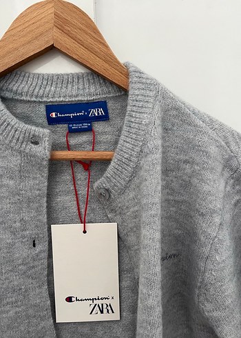 Gri Düğmeli Kadın Hırka - Görsel 3