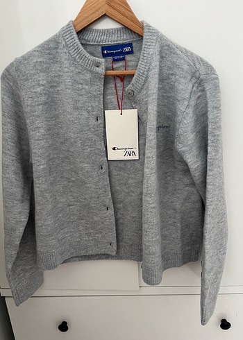 Gri Düğmeli Kadın Hırka - Görsel 2