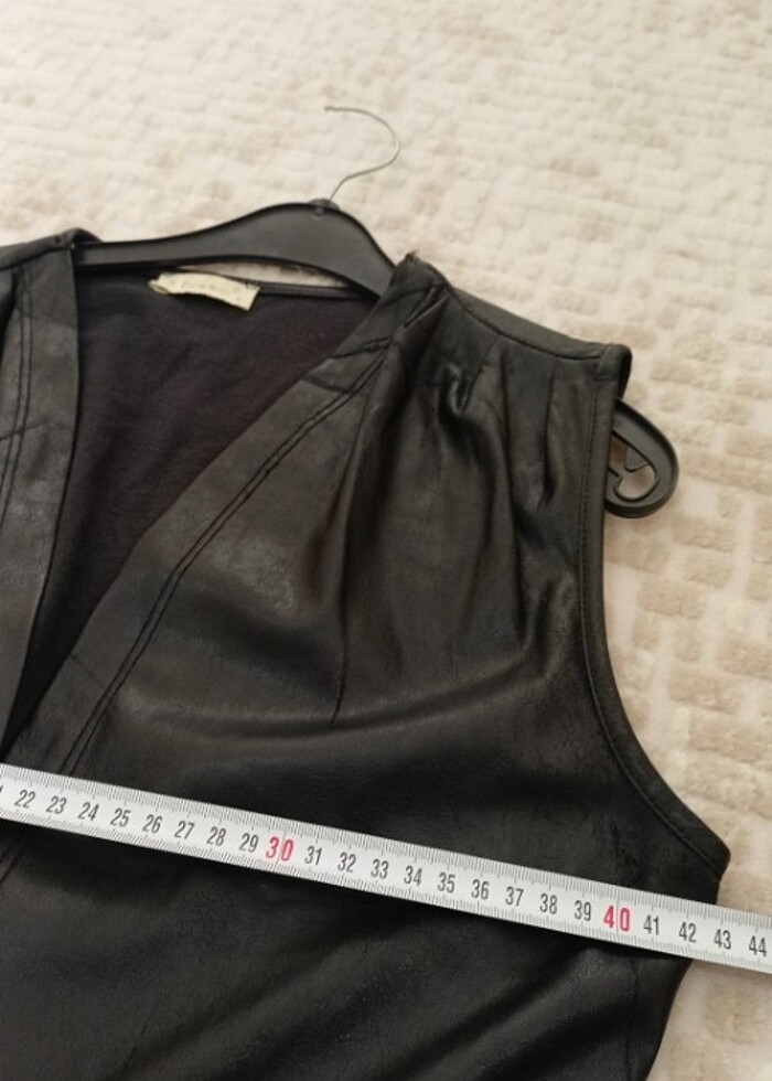 Beli kuşaklı uzun deri yelek  - Görsel 3