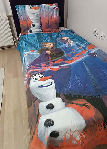 Taç Renkli Frozen nevresim seti flanel