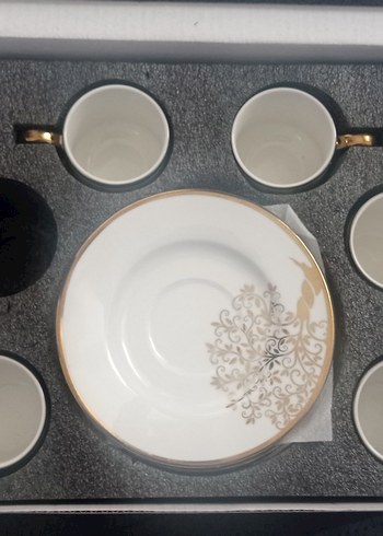 Gold Detaylı Beyaz Kahve Fincanı ve Tabağı - Görsel 2