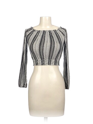 H&M Bluz %70 İndirimli.