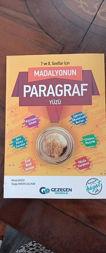 8. Sınıf gezegen yayıncılık Madalyonun Yüzü