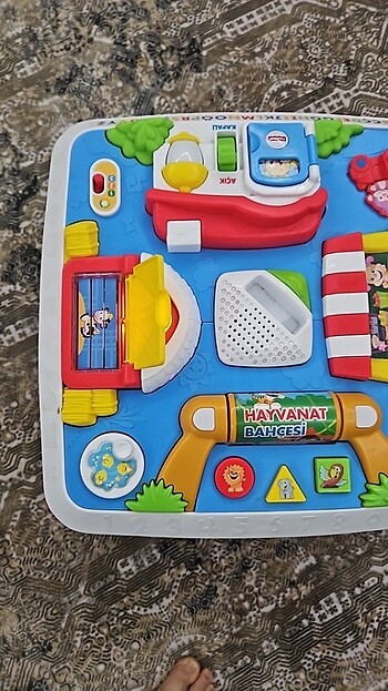 Beden Fisher Price aktivite masasi