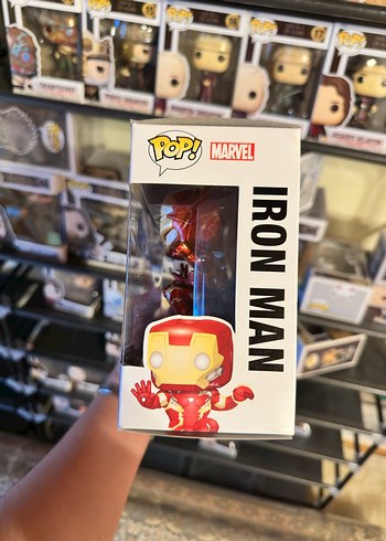 Funko Pop Captain America vs Iron Man Civil War Figürü - Görsel 3