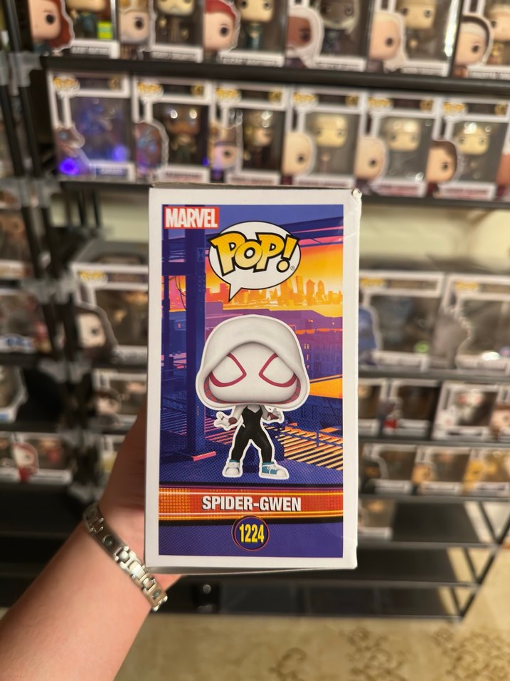 Funko Pop Spider Gwen Marvel Figürü - Görsel 4