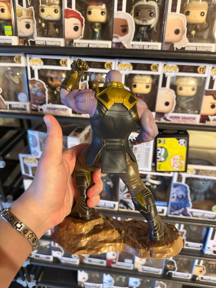 Kotobukiya Thanos Figürü - Görsel 3