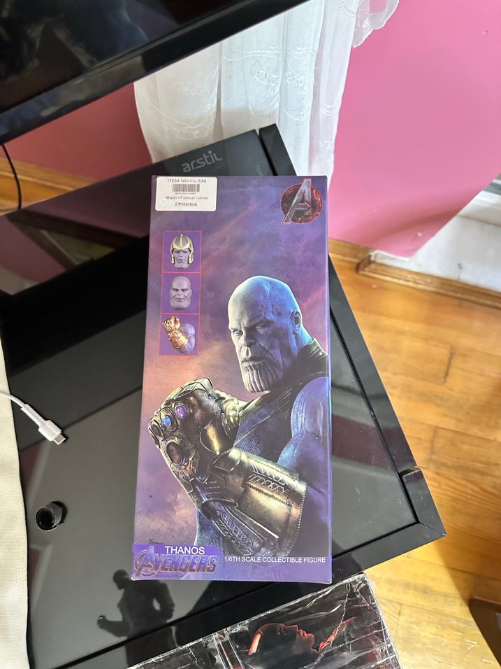 Crazy Toys Thanos Marvel Figürü - Görsel 3