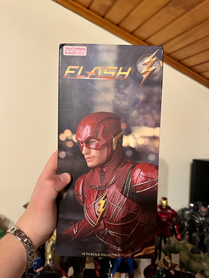 Crazy Toys Flash Figürü - Görsel 2