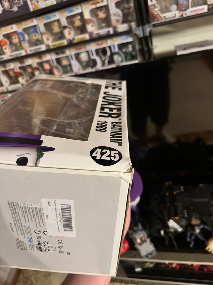 Funko Pop Joker Batman Jumbo Figürü - Görsel 3