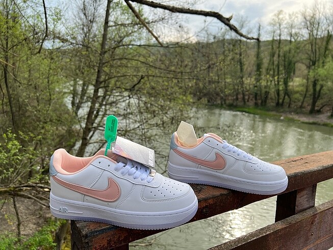 Nike Airforce yavruağzı