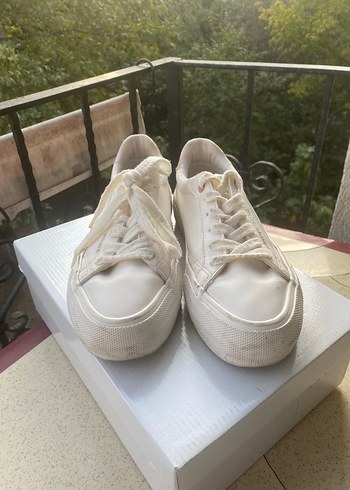 Bershka Minimal Beyaz Sneaker