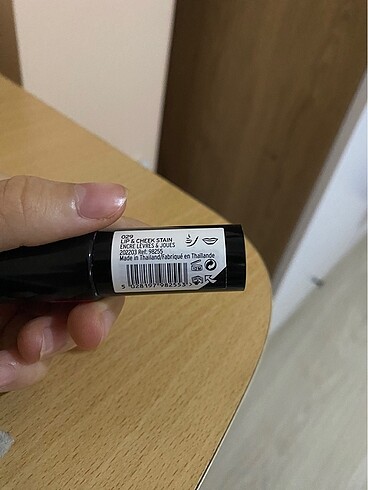 The Body Shop tint allık