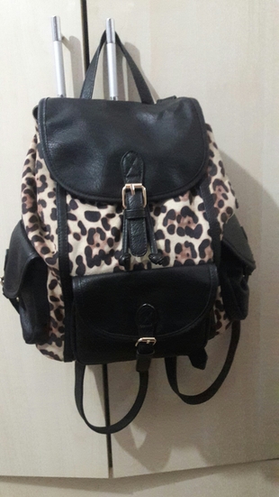 Stradivarius Sırt Çantası