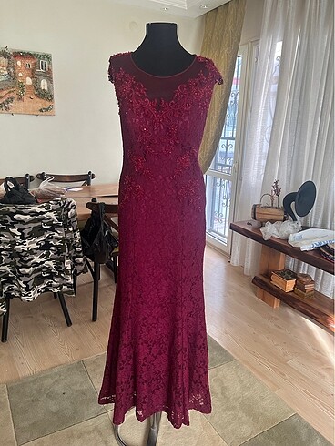 Bordo Taşlı Güpür Abiye
