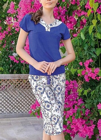 Bayan şortlu takim