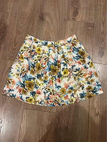 Stradivarius etek çpk şirin 38 beden