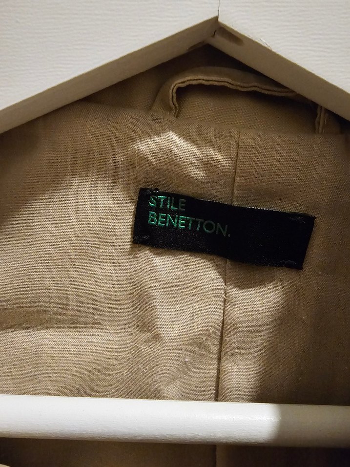 Düğmeli Bej Kadın Trençkot - Görsel 3