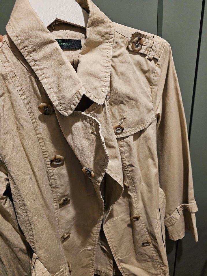 Düğmeli Bej Kadın Trençkot - Görsel 2