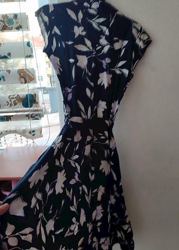 Düğmeli Mavi Beyaz Puantiyeli günlük elbise - Görsel 9