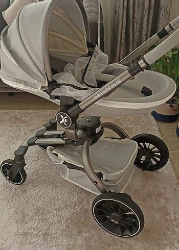 Joie Gri Bebek Arabası ve Oto Koltuğu Seti 360 Derece Dönebilen
