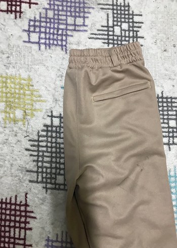 m Beden ten rengi Renk Bej Midi Kumaş Pantolon
