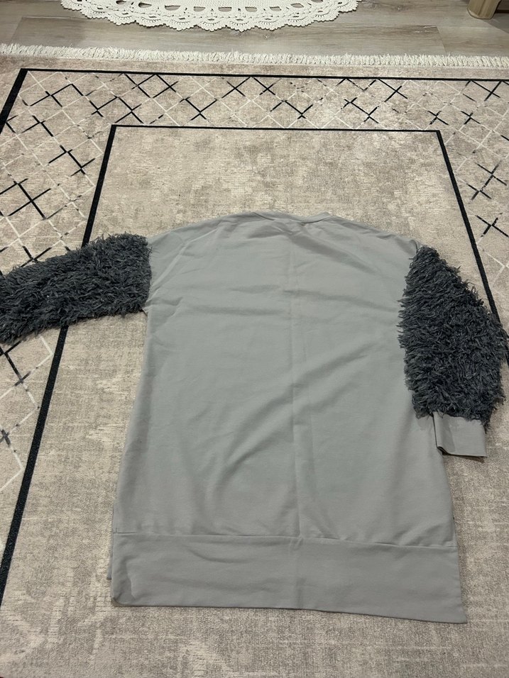 Gri Kadın Peluş Kollu Sweatshirt - Görsel 2