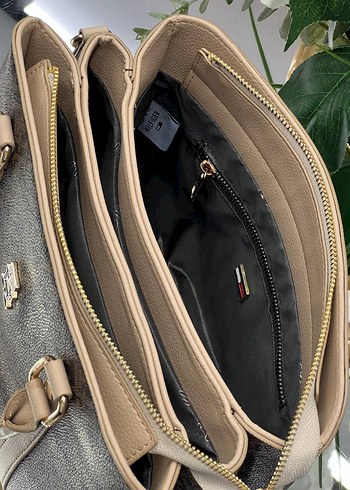 Tommy Hilfiger Klasik Desenli Kahverengi Kadın Çanta