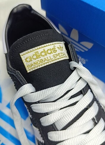 38 Beden siyah Renk Adidas spor ayakkabı