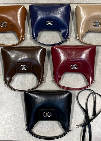 Tokalı Klasik Deri Kadın Çanta - Görsel 2