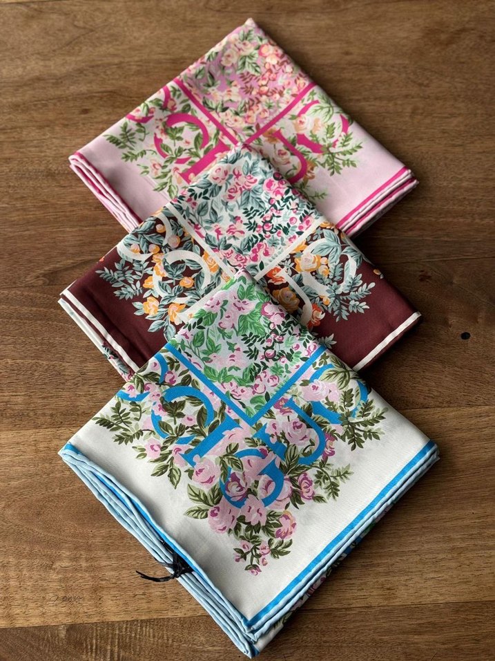 Gucci eşarp - Görsel 2