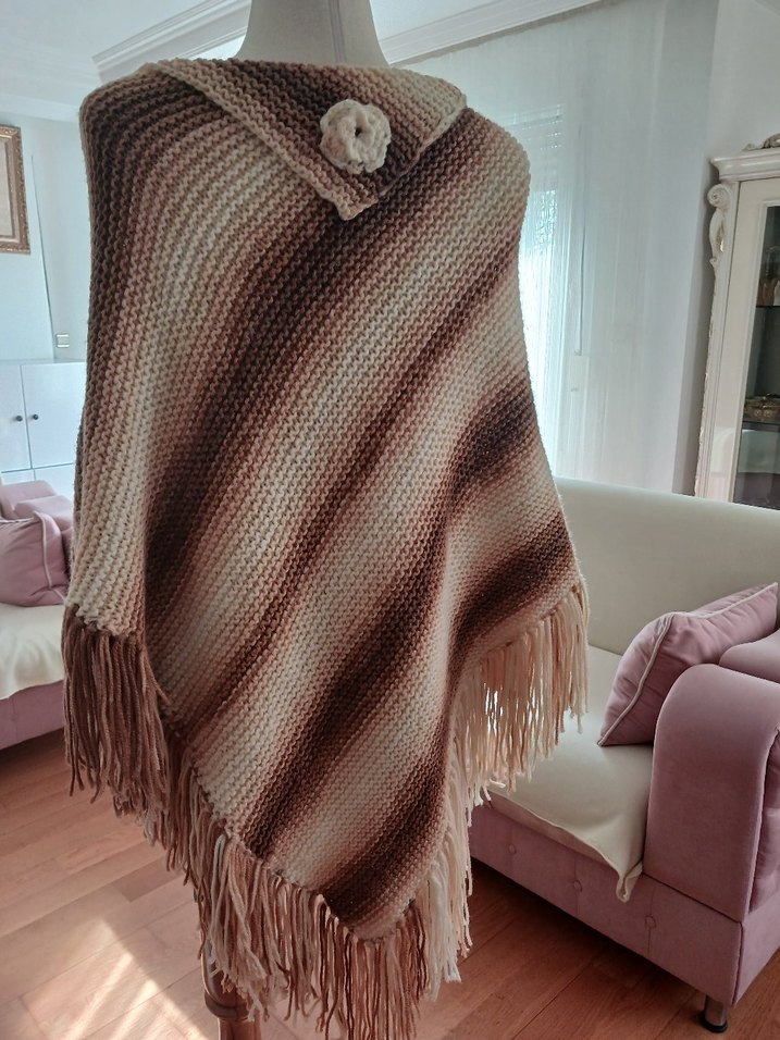 Bej Çizgili Uzun Örgü Bohem Pelerin - Görsel 2