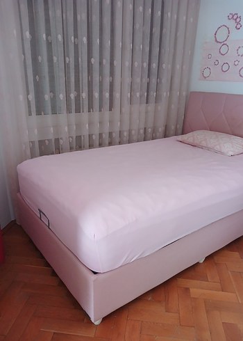 Pembe Lastik çarşaf