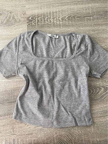 Zara gri crop top