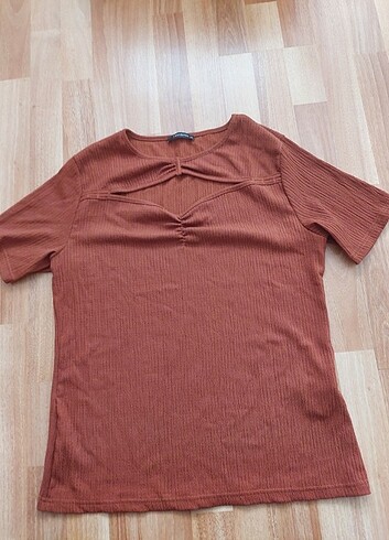 Cut out detaylı bluz