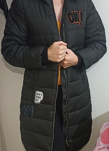 Kadın uzun kapşonlu şişme mont 